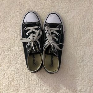 black low converse